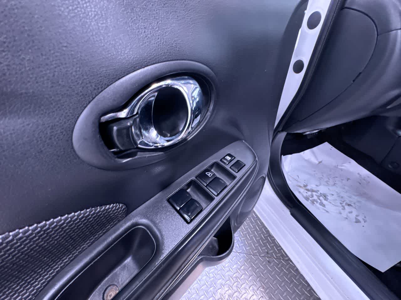 2018 Nissan Versa SV