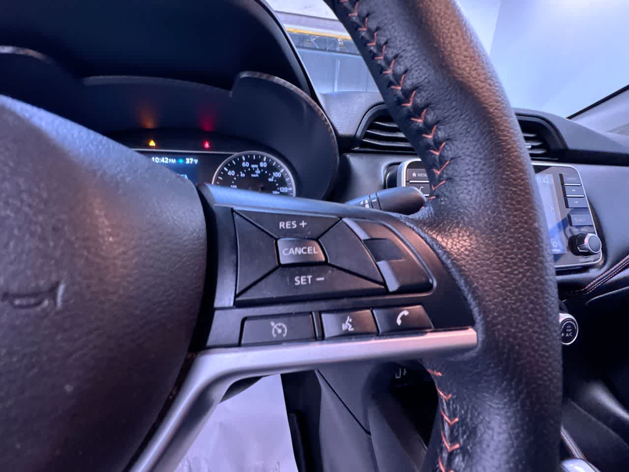 2022 Nissan Versa SR