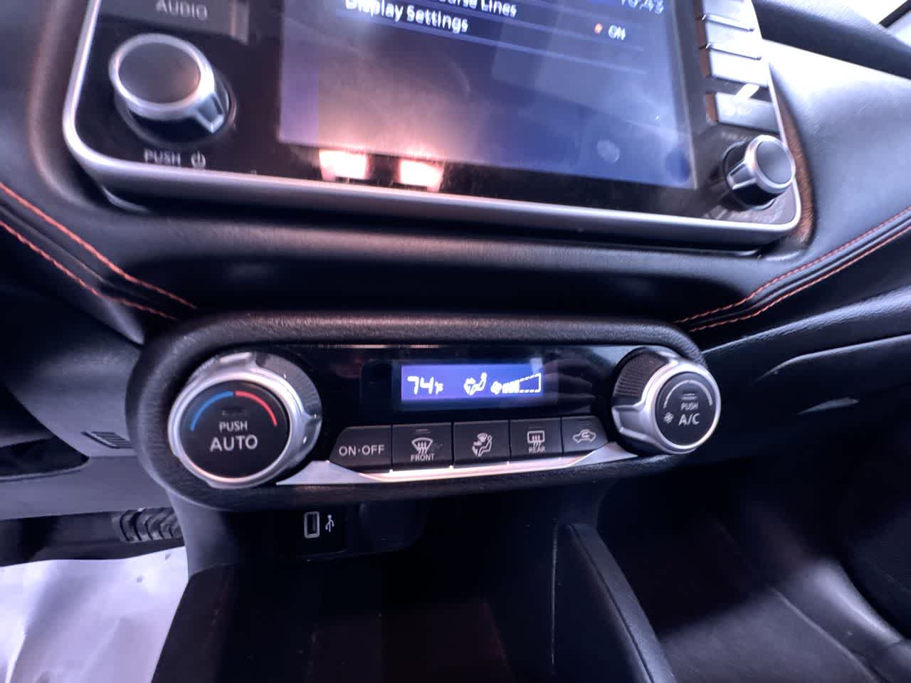 2022 Nissan Versa SR