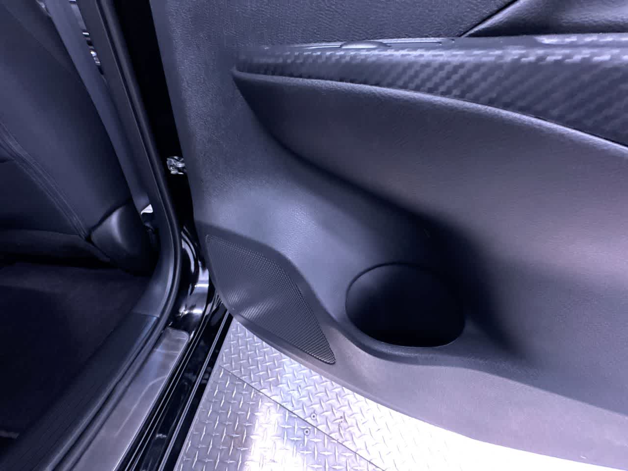 2022 Nissan Versa SR