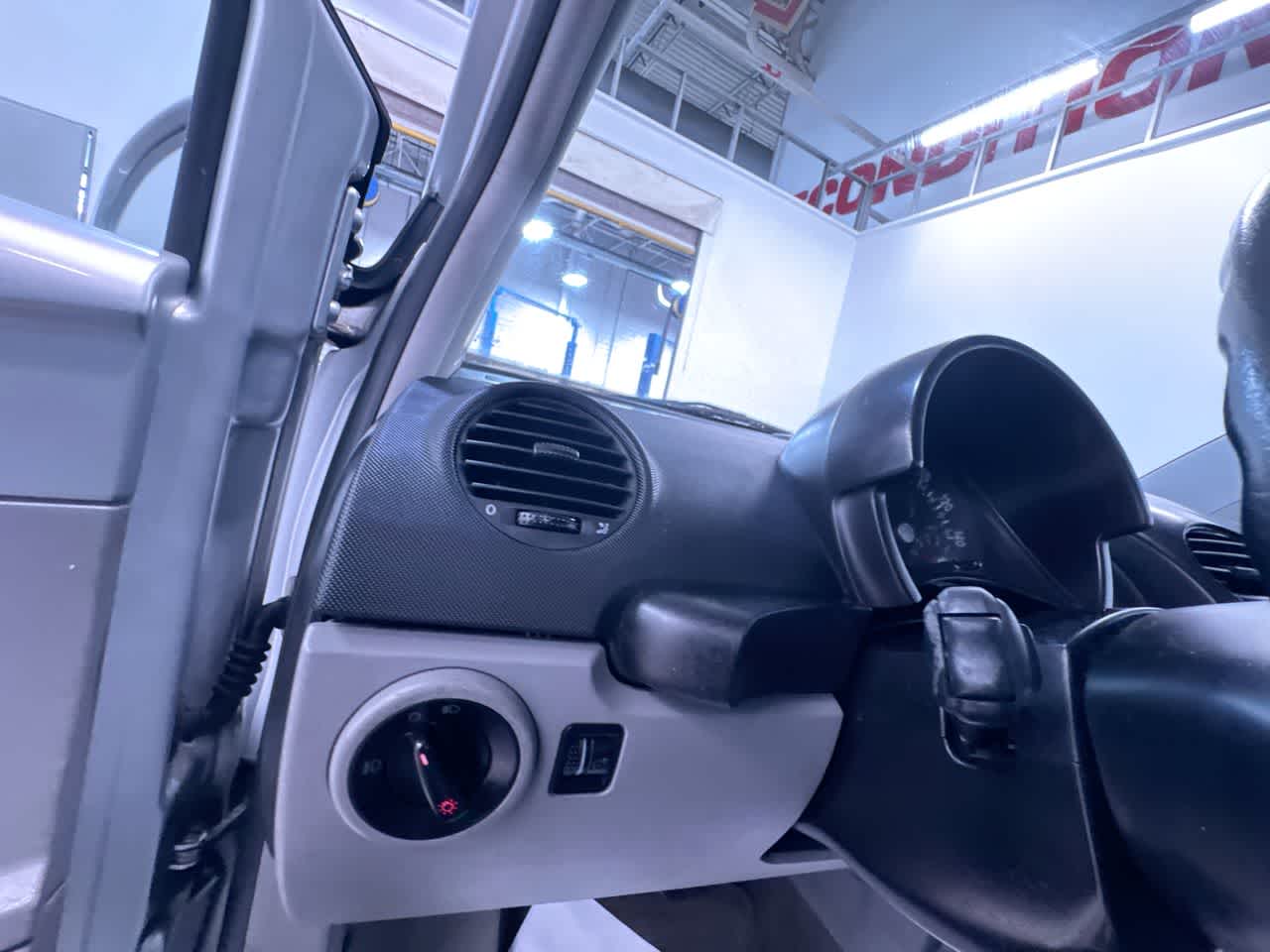 2003 Volkswagen New Beetle GLS