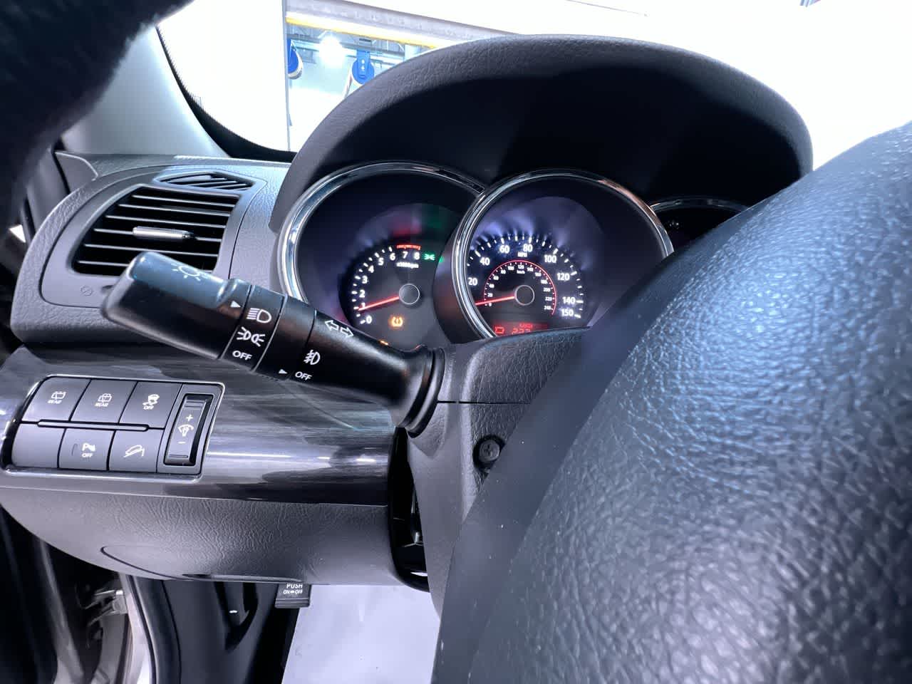 2011 Kia Sorento LX