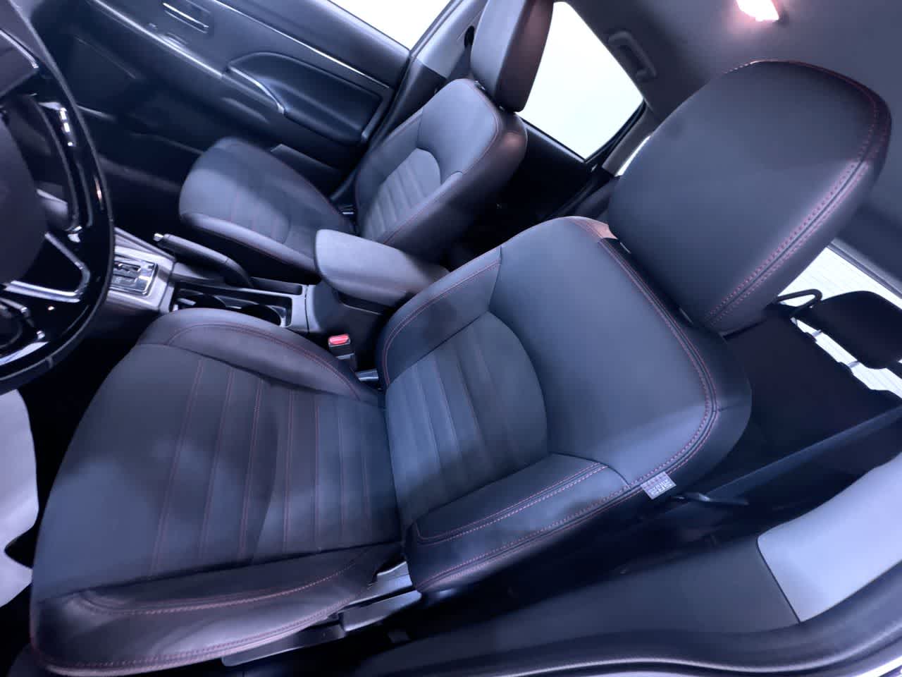 2025 Mitsubishi Outlander Sport SE