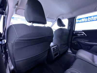 2025 Mitsubishi Outlander ES