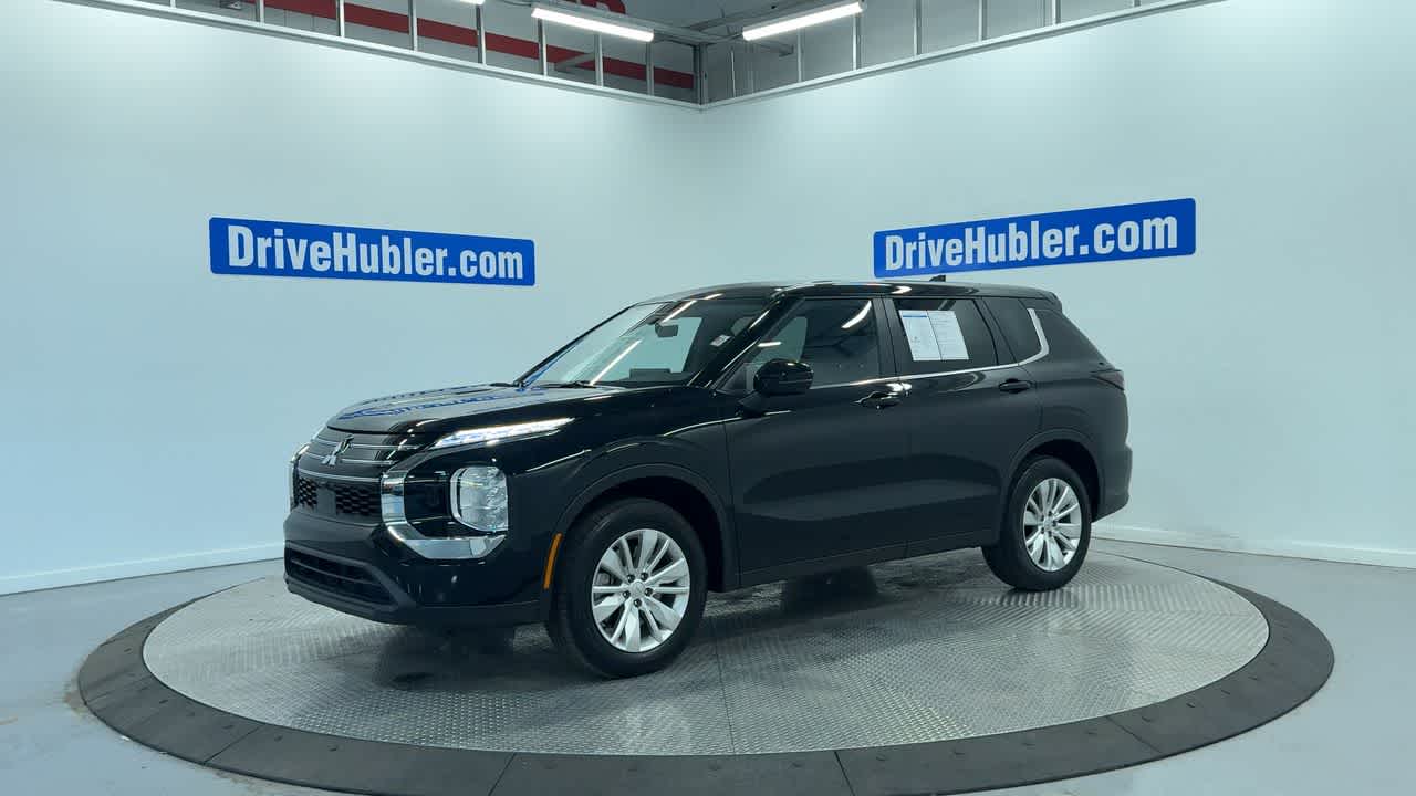 2025 Mitsubishi Outlander ES