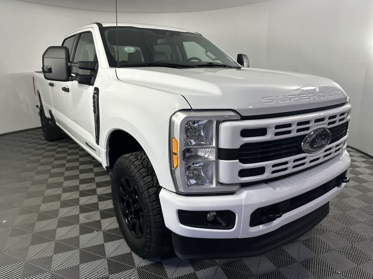 2023 Ford Super Duty F-250 Pickup XLT