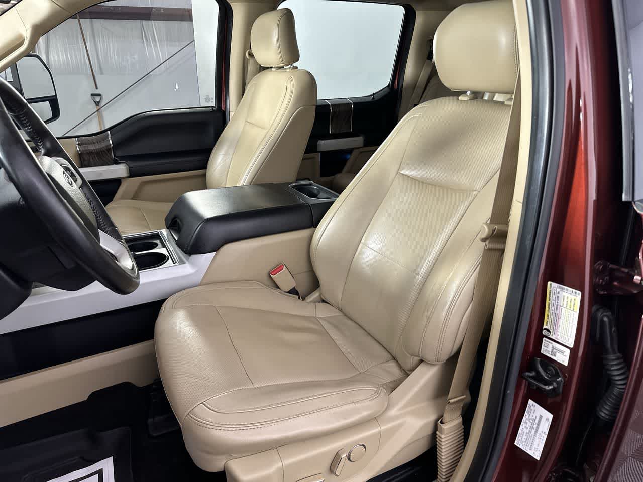 2017 Ford Super Duty F-350 SRW Lariat