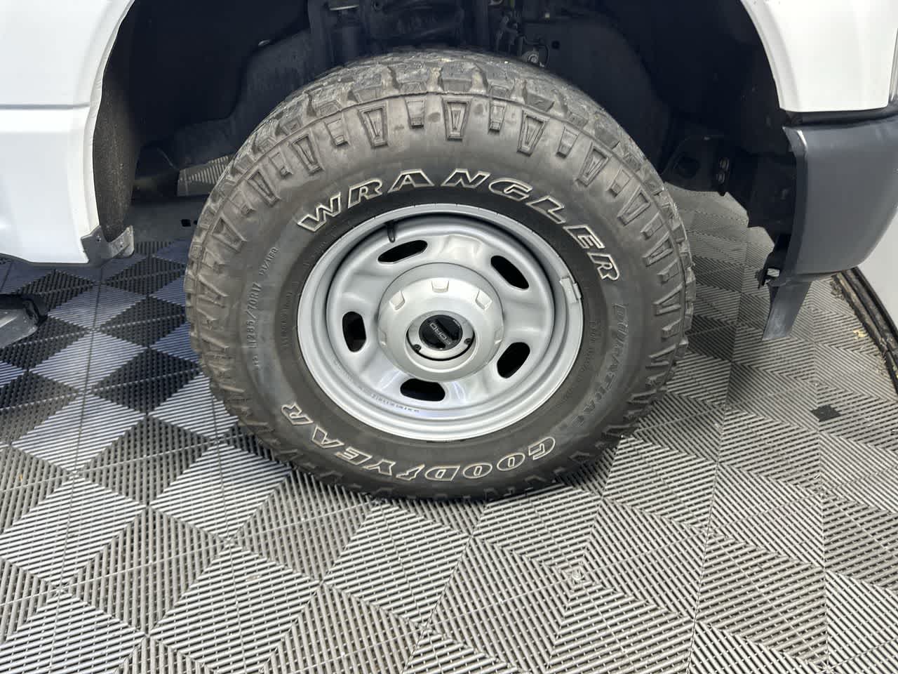 2023 Ford Super Duty F-350 SRW Pickup XL