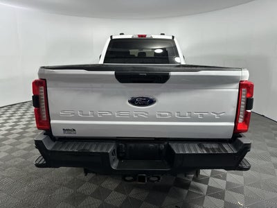 2023 Ford Super Duty F-350 SRW Pickup XL