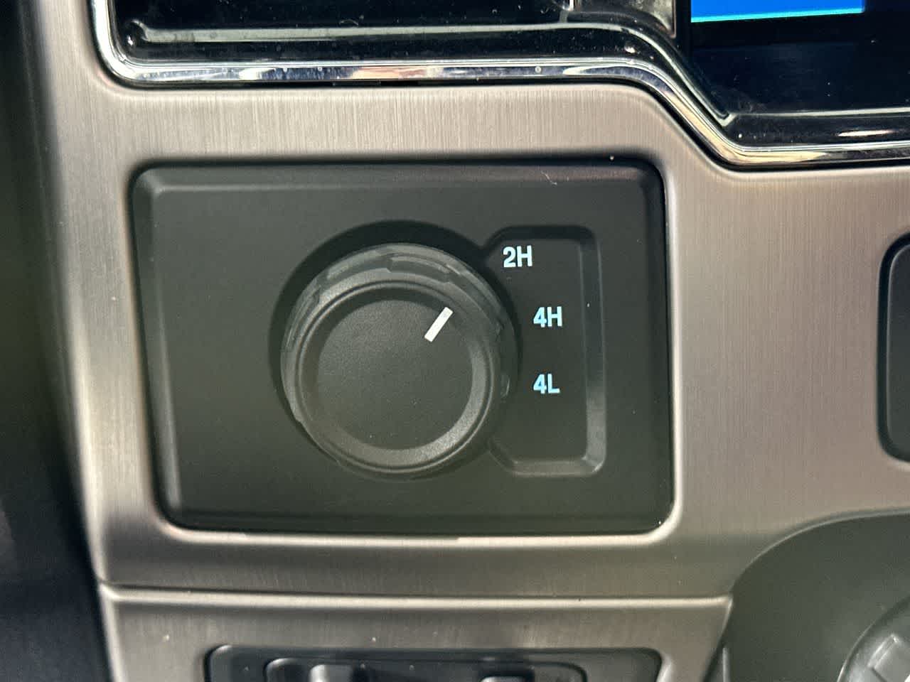 2022 Ford Super Duty F-350 DRW Platinum