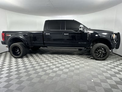 2022 Ford Super Duty F-350 DRW Platinum