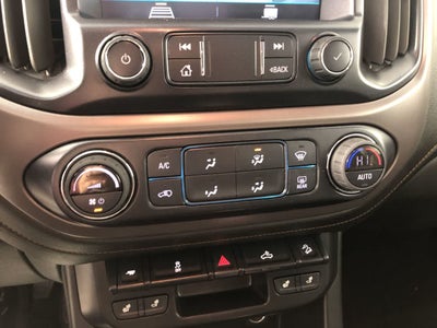 2022 GMC Canyon 4WD AT4 w/Cloth