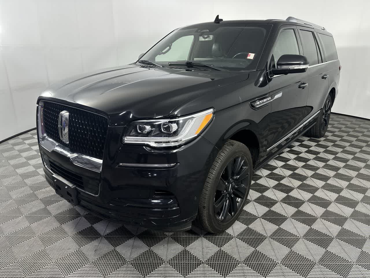 2022 Lincoln Navigator L Reserve