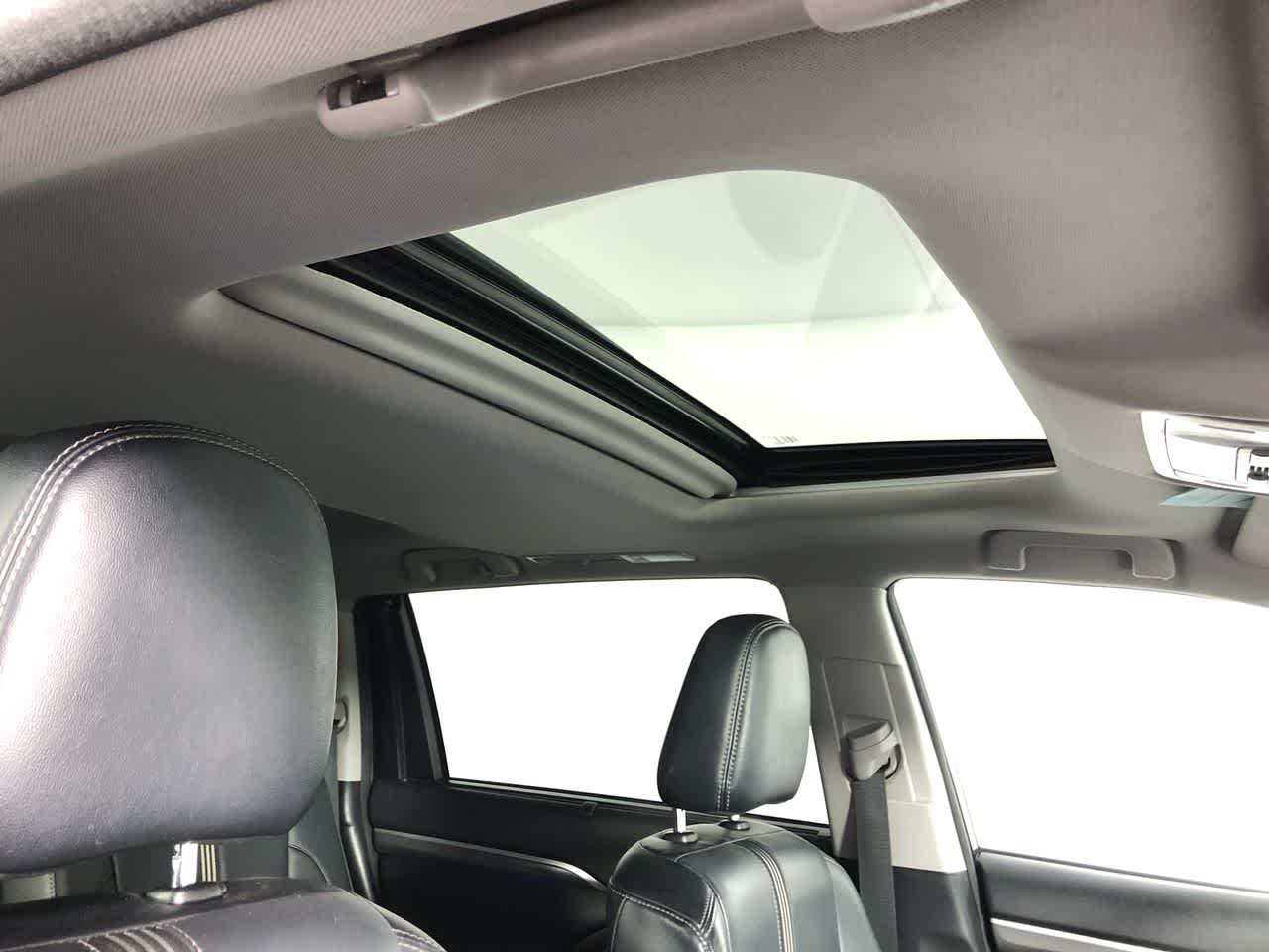 2017 Toyota Highlander SE