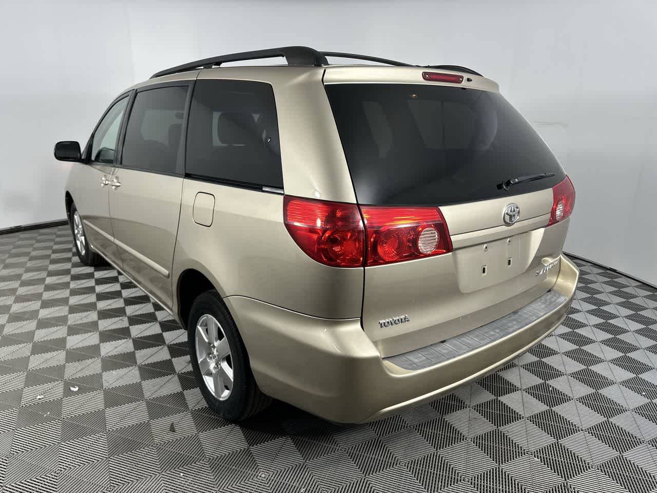 2007 Toyota Sienna LE