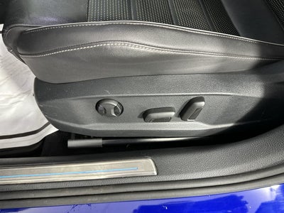 2019 Volkswagen Golf R 2.0T Manual w/DCC/Nav