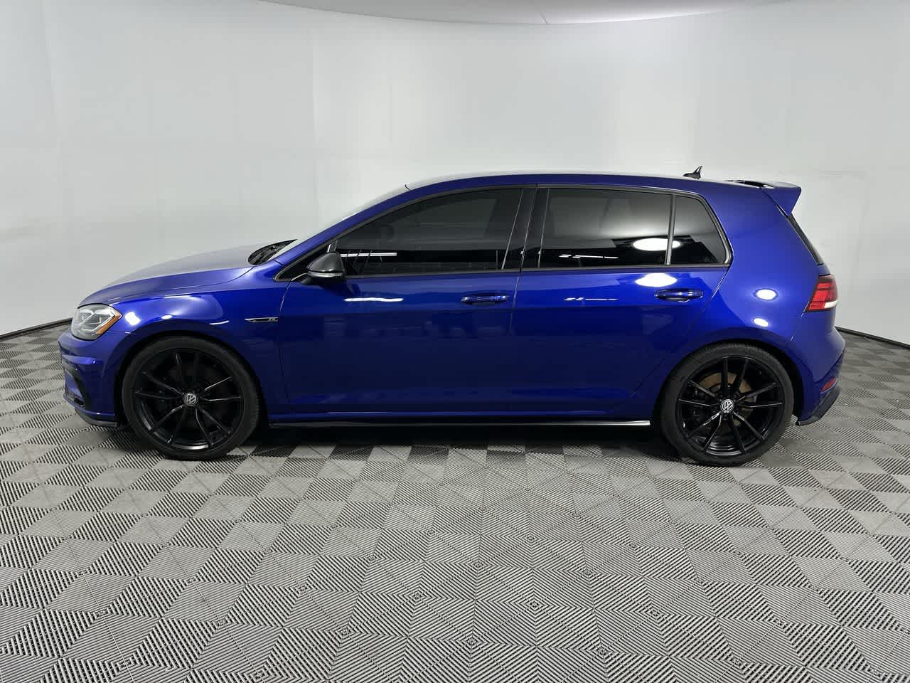 2019 Volkswagen Golf R 2.0T Manual w/DCC/Nav